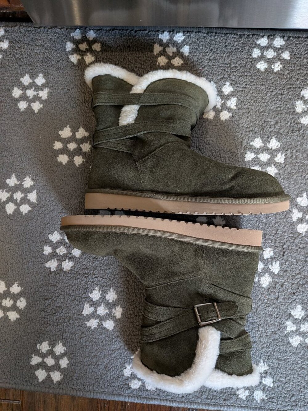 Koolaburra by UGG Delene Short Suede Boots Sz 9